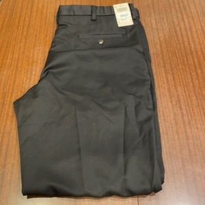 Haggar dress pants, size 38/32, comfort waist, plain front